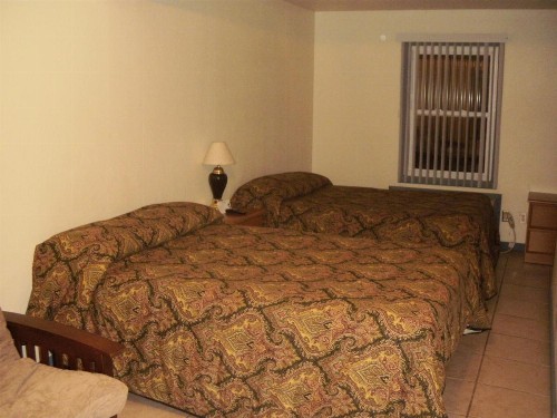 Sunrise Motel - image 30