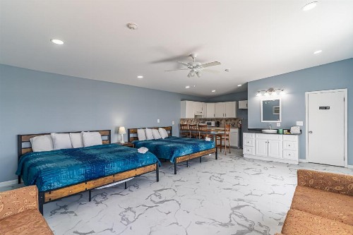 Boardwalk Sand & Surf Beach Hotel Oceanfront - image 38