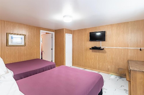 Boardwalk Sand & Surf Beach Hotel Oceanfront - image 39