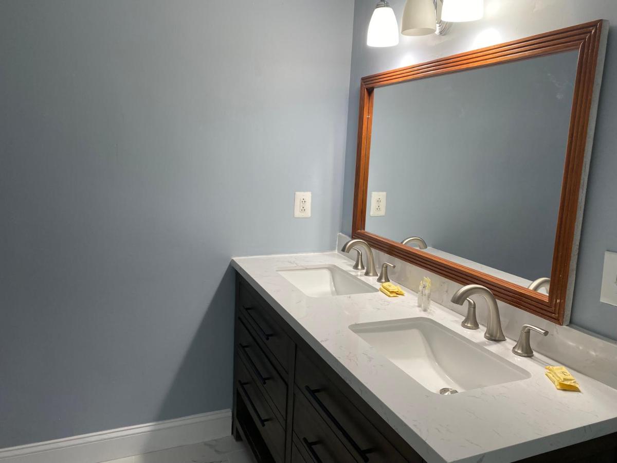 Jersey Shore 3 Bedroom Premium Beach House - image 2