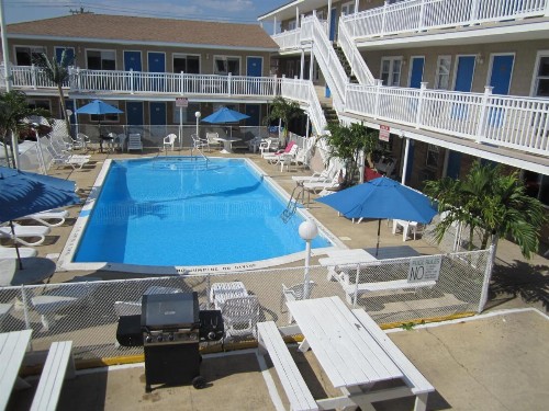 Sea Garden Motel - image 14