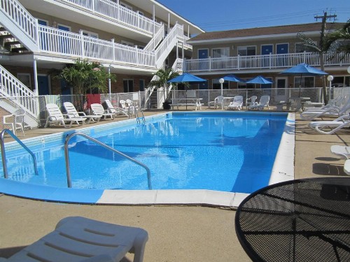 Sea Garden Motel - image 46
