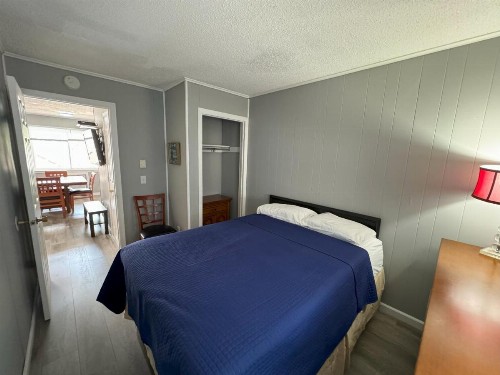 Sea Garden Motel - image 9