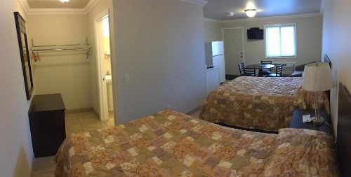 Sunset Motel - image 10