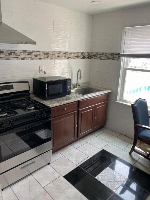 Shore Beach Houses - 38 A Lincoln Avenue