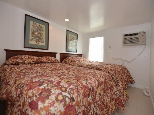 Shore Beach Houses - 111 Lincoln Ave - image 2