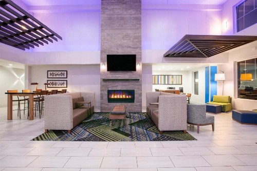 Holiday Inn Express Hotel & Suites Seaside Convention Center an IHG Hotel - image 25