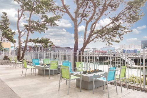 Holiday Inn Express Hotel & Suites Seaside Convention Center an IHG Hotel - image 30