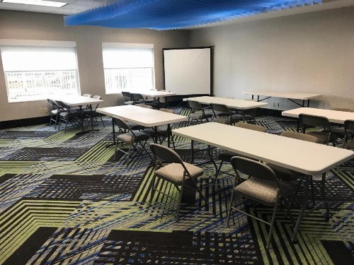 Holiday Inn Express Hotel & Suites Seaside Convention Center an IHG Hotel - image 36