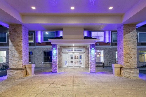 Holiday Inn Express Hotel & Suites Seaside Convention Center an IHG Hotel - image 46