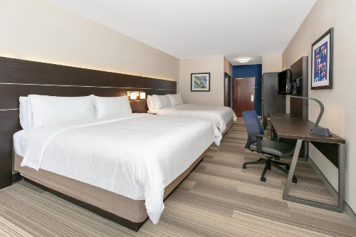 Holiday Inn Express Hotel & Suites Seaside Convention Center an IHG Hotel - image 5