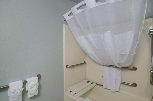 Quality Inn Seaside - image 17