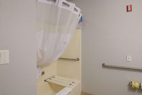 Quality Inn Seaside - image 32