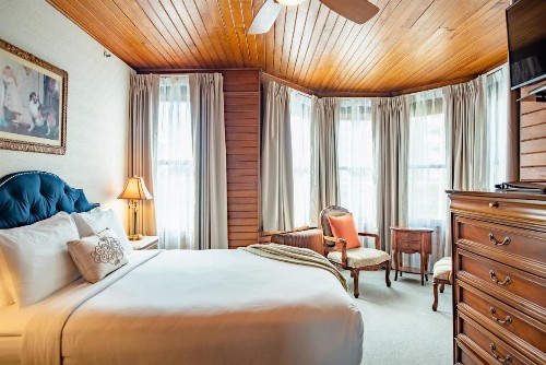 Gilbert Inn - image 36