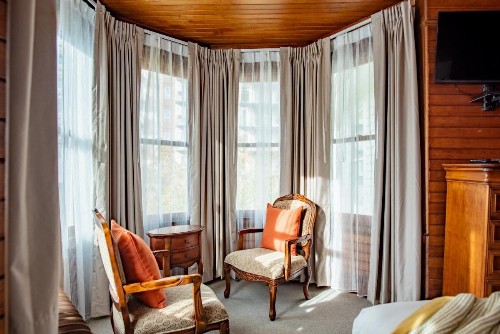 Gilbert Inn - image 37