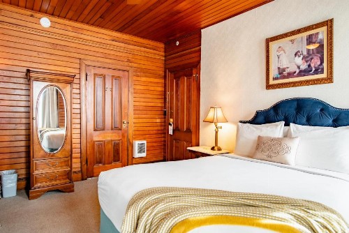 Gilbert Inn - image 38