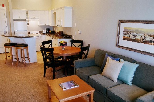 Rivertide Suites - image 23