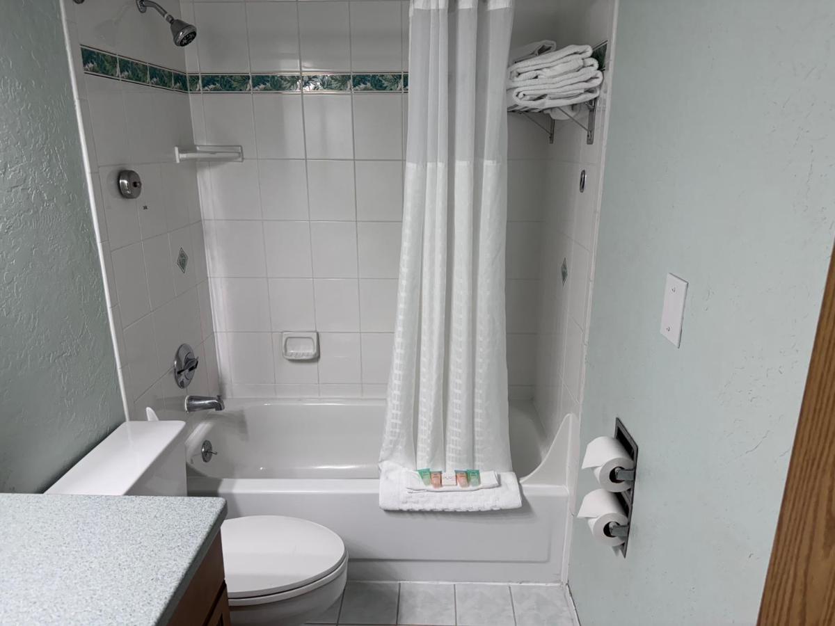 Shilo Inn Suites Seaside Oceanfront - image 3