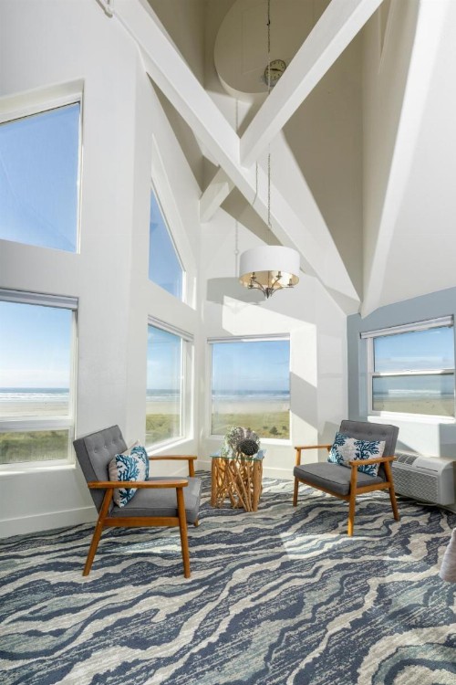 The Seaside Oceanfront Inn - image 28
