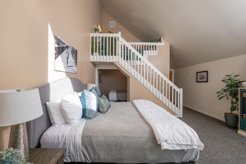 The Seaside Oceanfront Inn - image 4