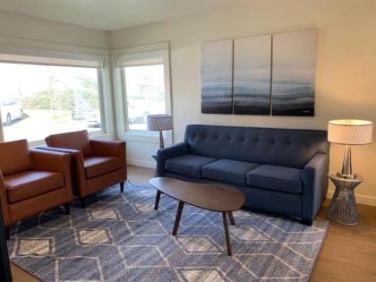 Ocean Front Motel - image 9