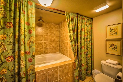 Sandy Cove Inn - image 2