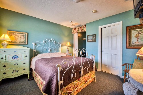 Sandy Cove Inn - image 24
