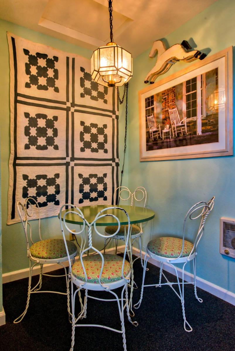 Sandy Cove Inn - image 5