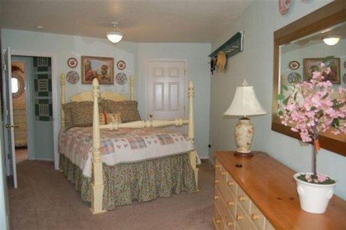 Sandy Cove Inn - image 9