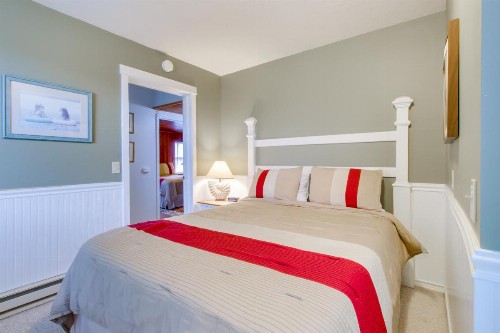 Seaside Manor - image 11