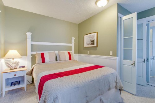Seaside Manor - image 12