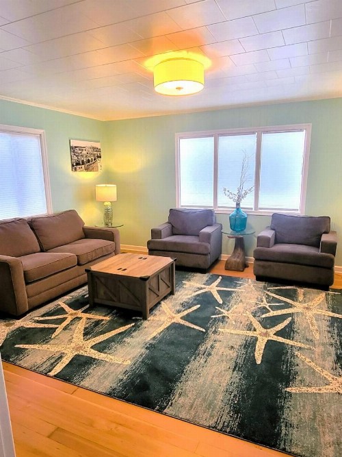 Beachside Inn - image 14