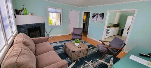Beachside Inn - image 22