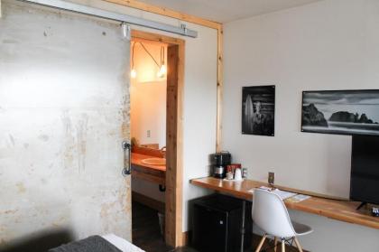 Ashore Hotel - image 10