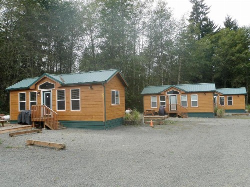 Seaside Camping Resort Cottage 11