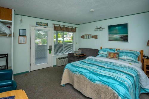 Lanai at the Cove - image 10