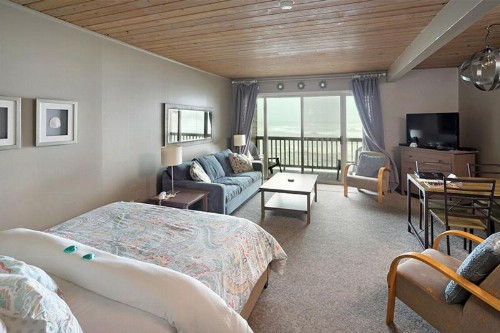 Lanai at the Cove - image 13