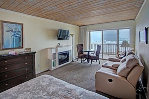 Lanai at the Cove - image 15