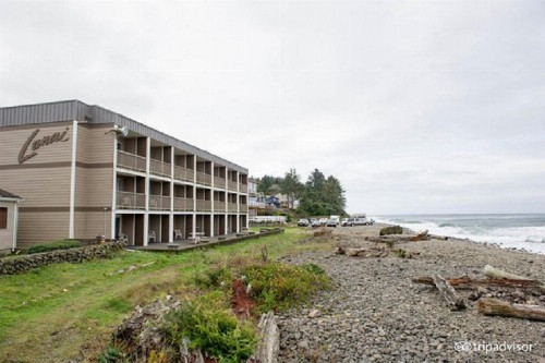 Lanai at the Cove - image 17
