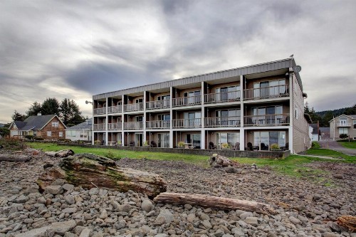 Lanai at the Cove - image 2