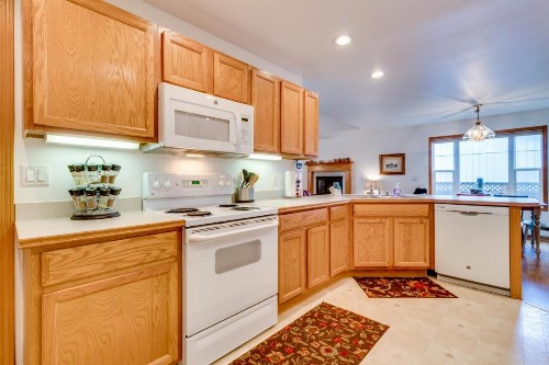 Edgewood Getaway - image 12