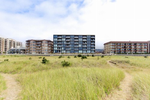 Sand & Sea: Water's Edge (402) - image 7