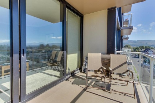 Sand & Sea: Neawanna Creek (414) - image 1