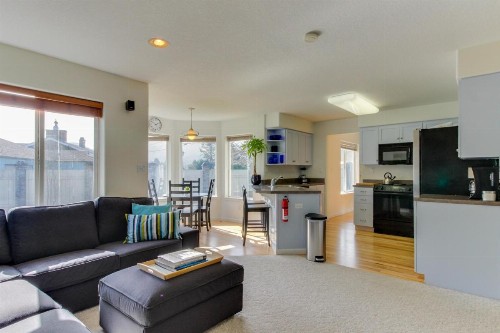 Sunset Beach House - image 12