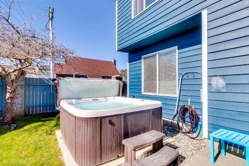 Sunset Beach House - image 8