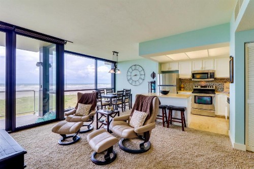 Sand & Sea: Room 308 - image 3