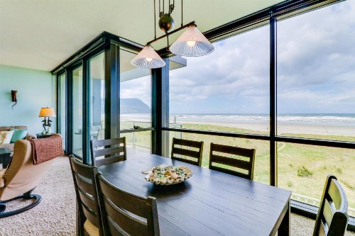 Sand & Sea: Room 308 - image 7