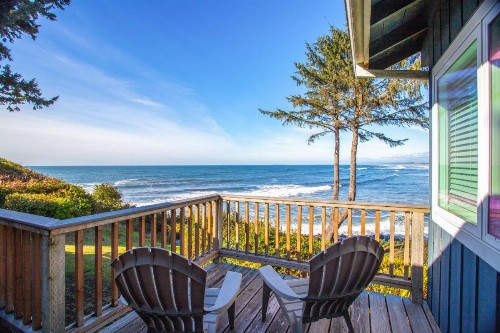 Spectacular Seaside Surf-View Home - image 7