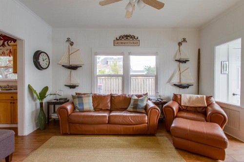 Seaside Cottage - image 12