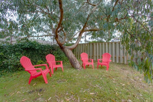 Seaside Cottage - image 7